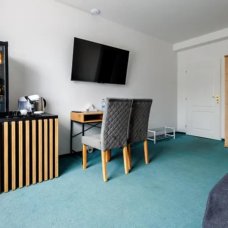 Hotel H33