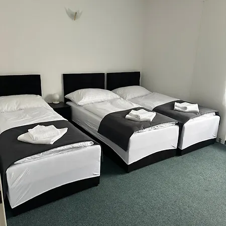 Hotell H33 3*