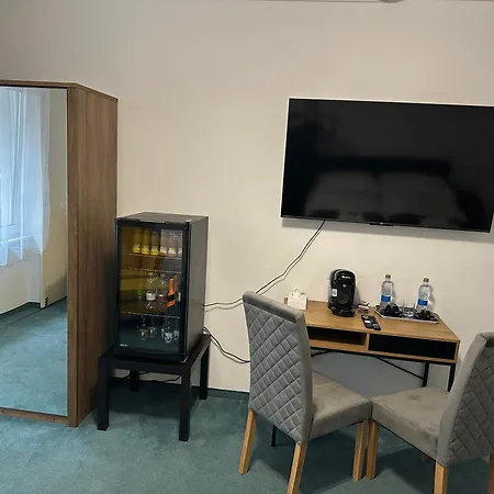H33 Hotel